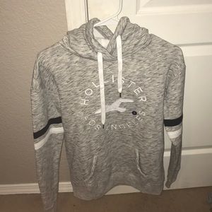Never Worn Hollister Hoodie (Small)